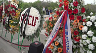 Flowers in memory of Genocide victims, April 24, Tsitsernakaberd 2012