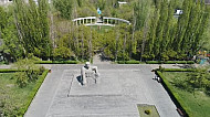 Զորավար Անդրանիկի արձան     Statue of General Andranik